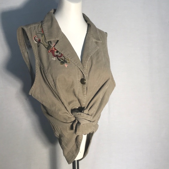 Corduroy vest with embroidered detail - Picture 3 of 8